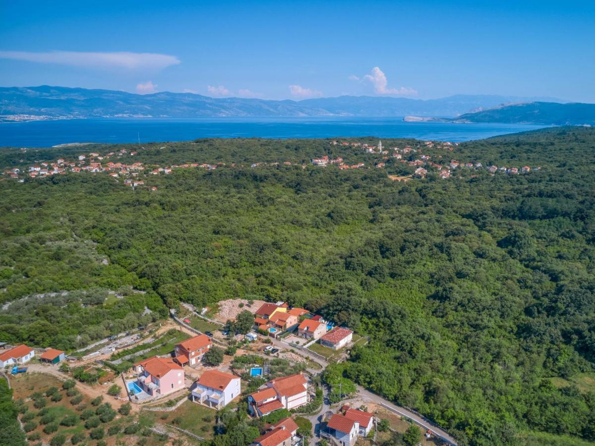 Holiday Home Mikac - MLK136 Dobrinj Zewnętrze zdjęcie