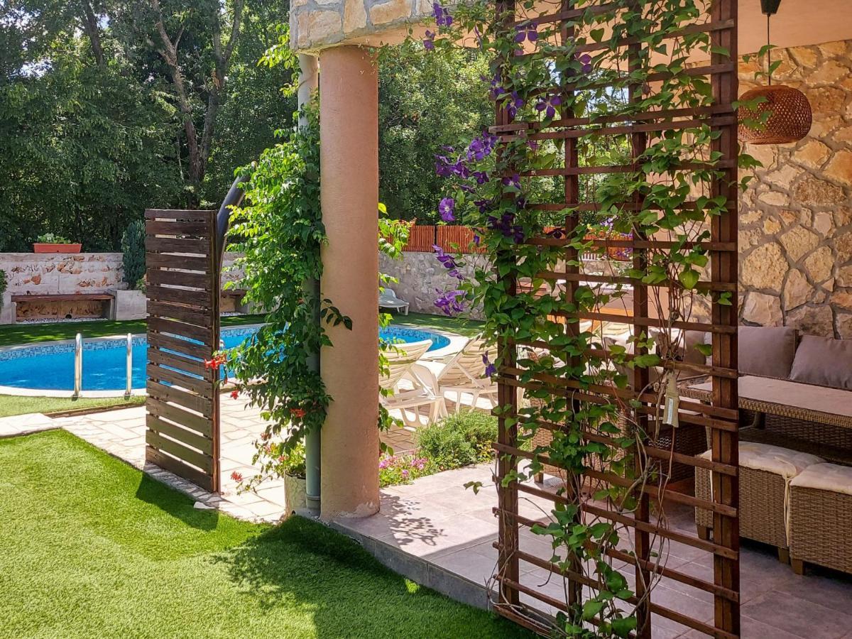 Holiday Home Mikac - MLK136 Dobrinj Zewnętrze zdjęcie